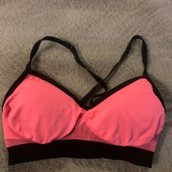 Lululemon Pink sports bra size:6 - Picture 2 of 4